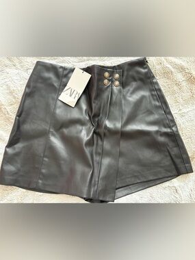 Zara Black Faux Leather Skort with Gold Buttons Size M NWT